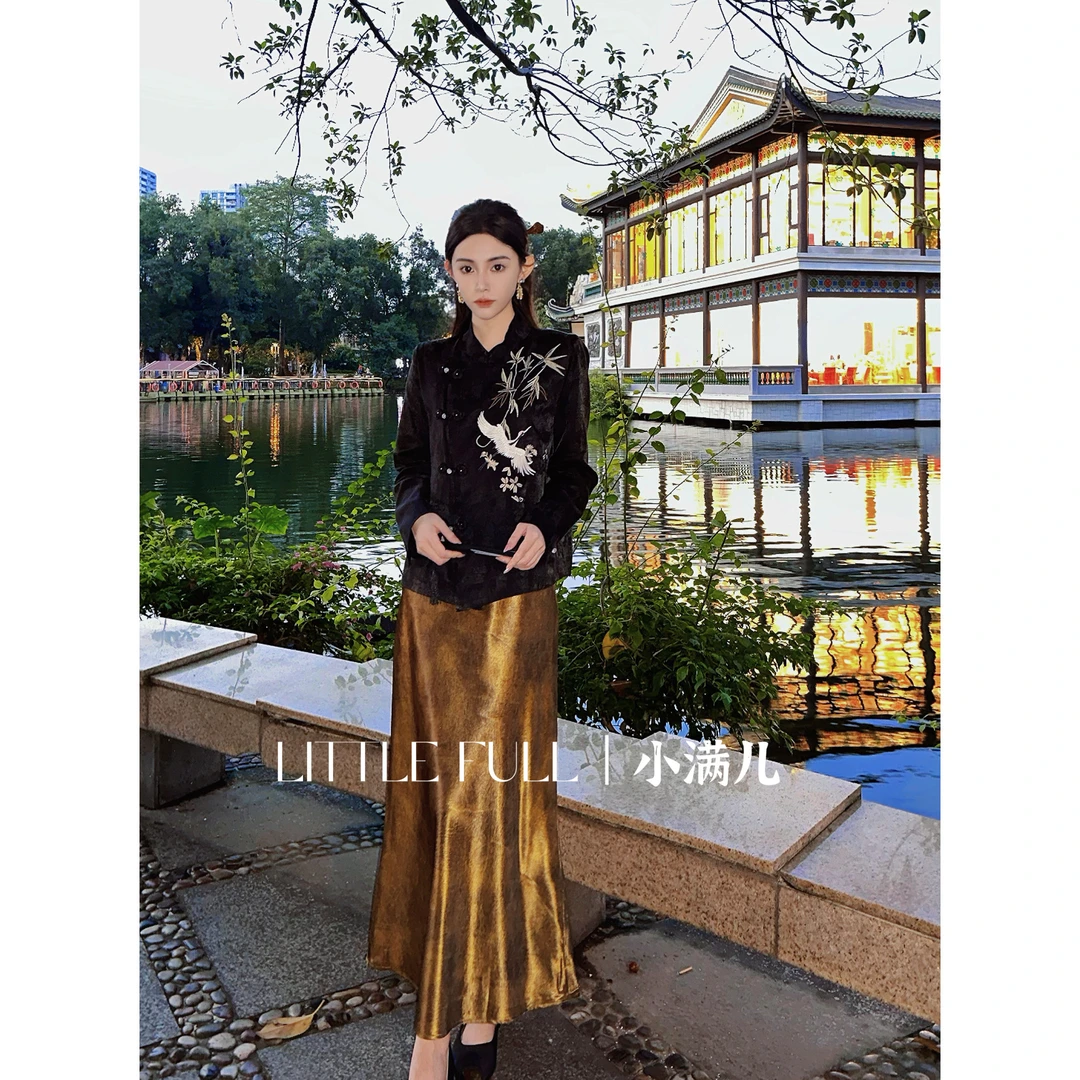 《鹤竹》新中式万针刺绣盘扣提花外套