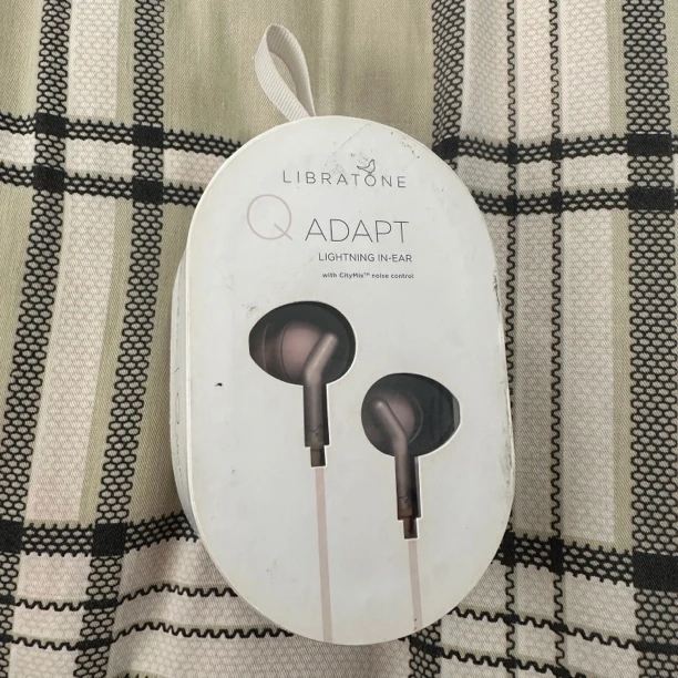 9新 Libratone/小鸟音响 Librat one 小鸟 有线高端耳机  iOS插口