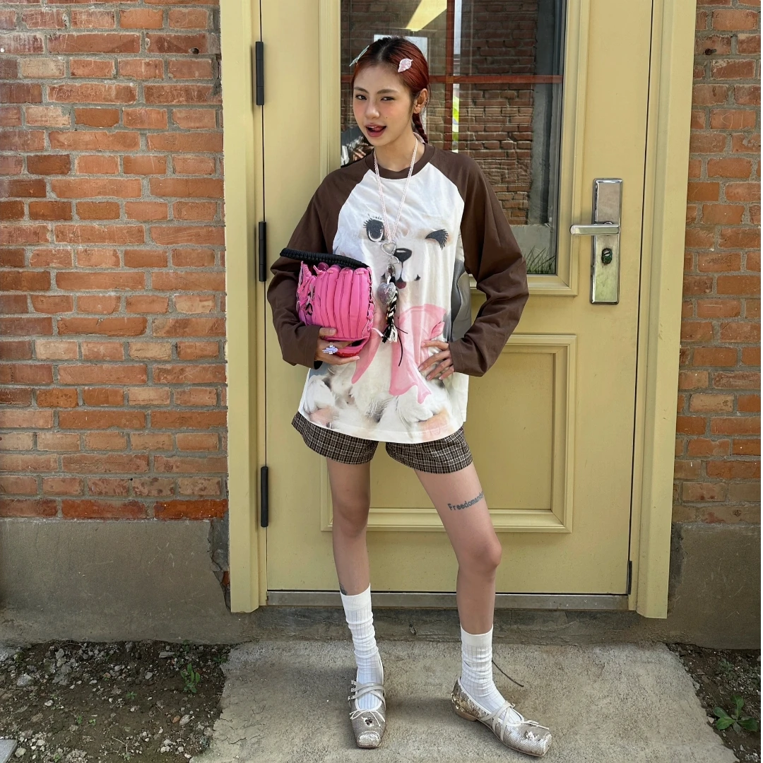 【RU20】设计师品牌2024秋季新款撞色插肩袖俏皮小狗印花长袖T恤