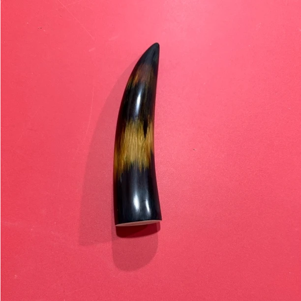 （直播间商品）猛犸5A冰料带皮牙尖摆件精品皮料