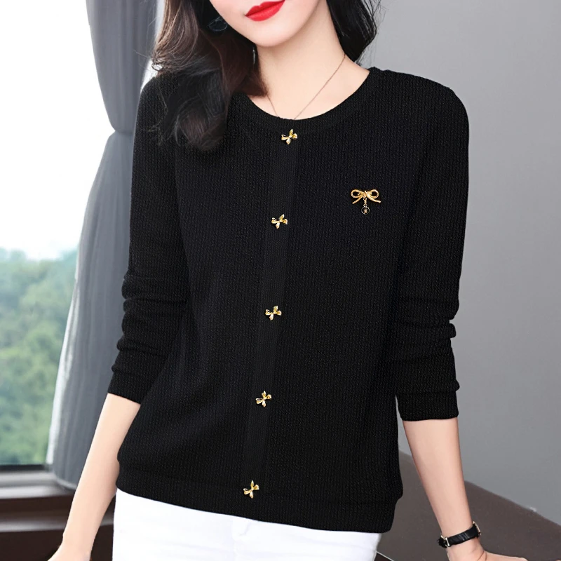 打底衫女秋冬新款休闲黑色上衣大码长袖t恤中年妈妈洋气圆领小衫