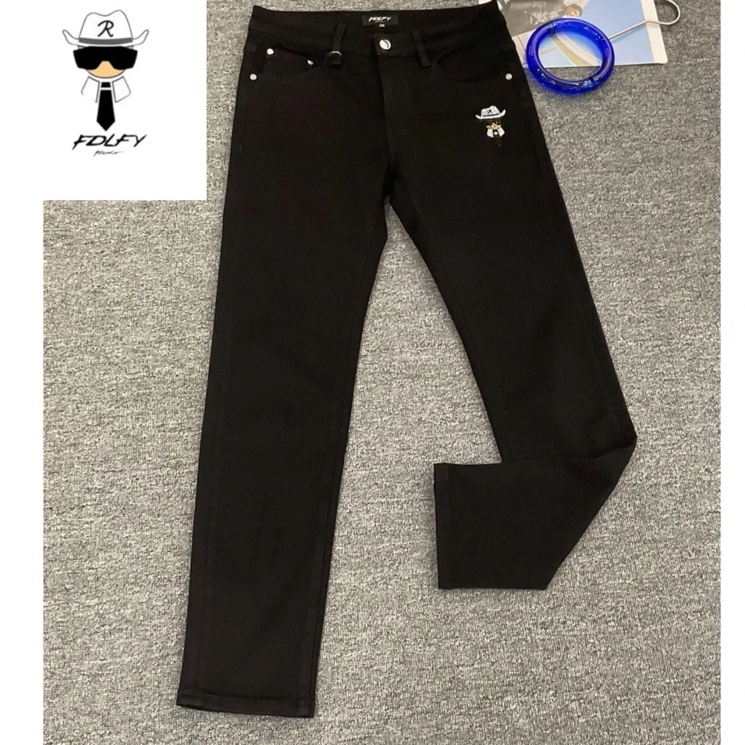 【欧洲名店】正品FDLFY老佛爷秋冬时尚百搭款烫钻男士黑牛仔裤38345