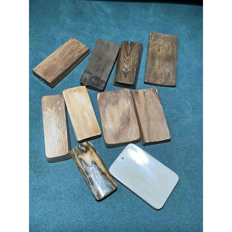 1812-123精品猛犸小牌子雕刻件（多样性发货，发其一）