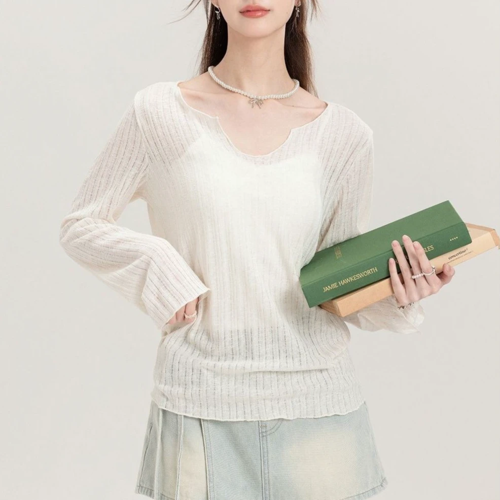 秋季百搭微透V领显瘦长袖宽松防晒罩衫木耳边薄款长袖白色T恤女
