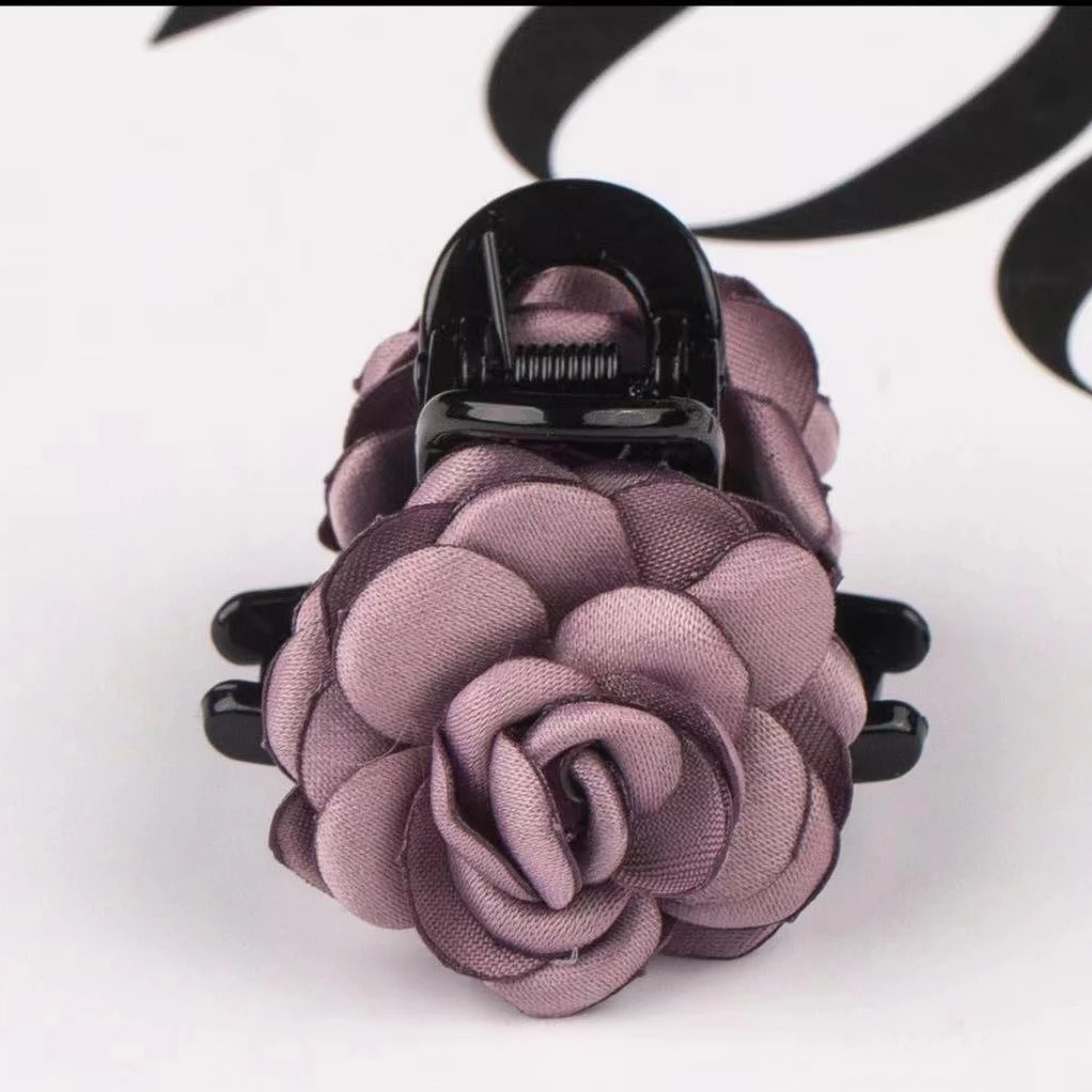 梵希希 【花事】初春手工花瓣4厘米抓夹半扎发