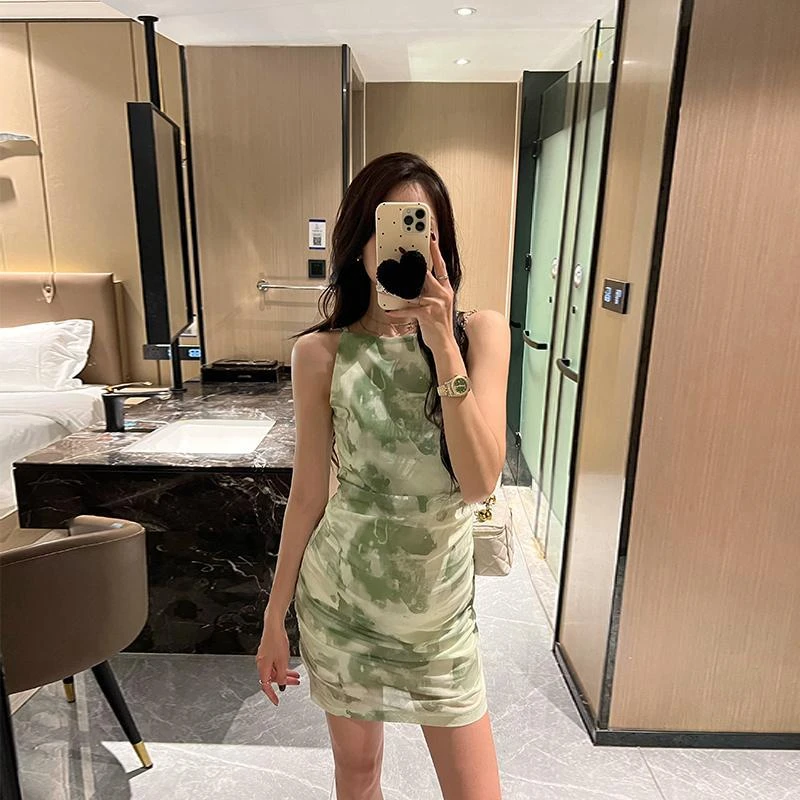 金色的茧显白纯欲风辣妈孕妇吊带连衣裙夏装网纱包臀气质短裙小众