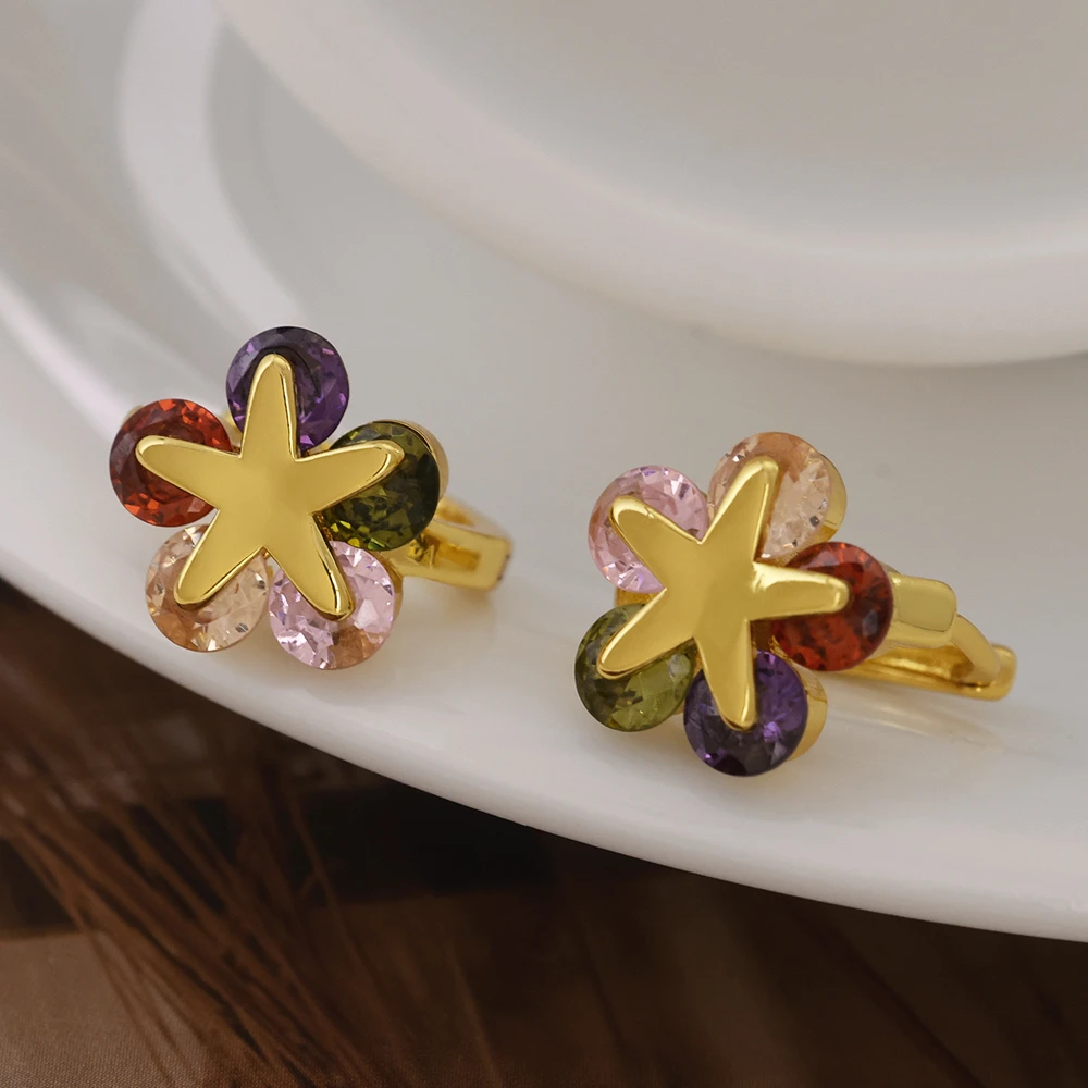 铜合金合成锆石耳饰 镀18K金「五色花」耳圈扣气质可爱少女轻奢耳环