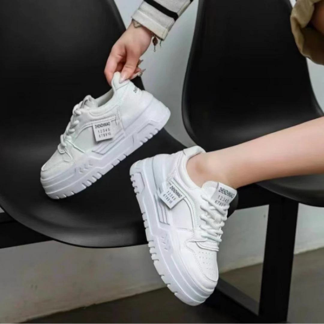2024爆款轻奢高级感时尚百搭小众潮流内增高小白鞋H001