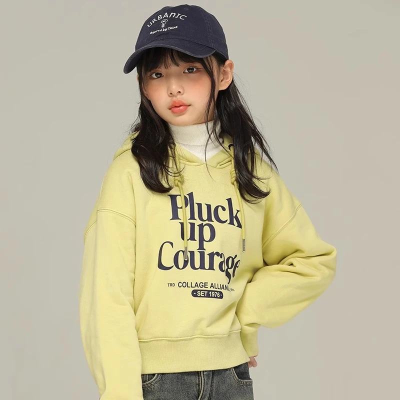 小女森女童秋冬黄色连帽卫衣中大童多巴胺穿搭加绒字母休闲上衣潮
