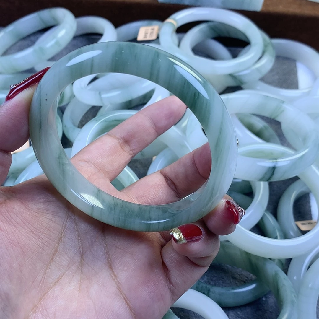 【闪购商品】石英质玉手镯未镶嵌