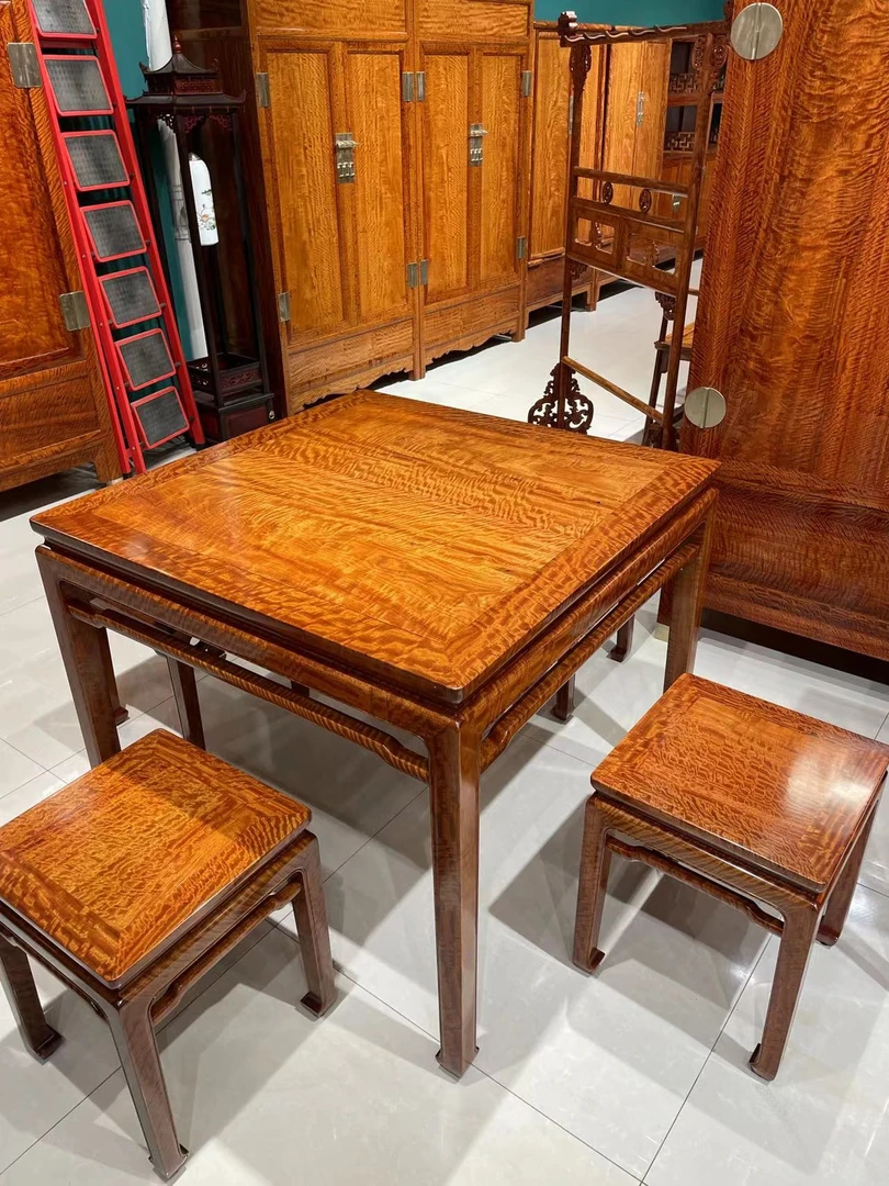 满水波纹八仙桌，京作北方工，生漆工艺