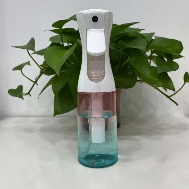彩虹高压喷水壶，高雾状喷水壶  喷雾瓶  细雾  喷瓶  超细  雾化