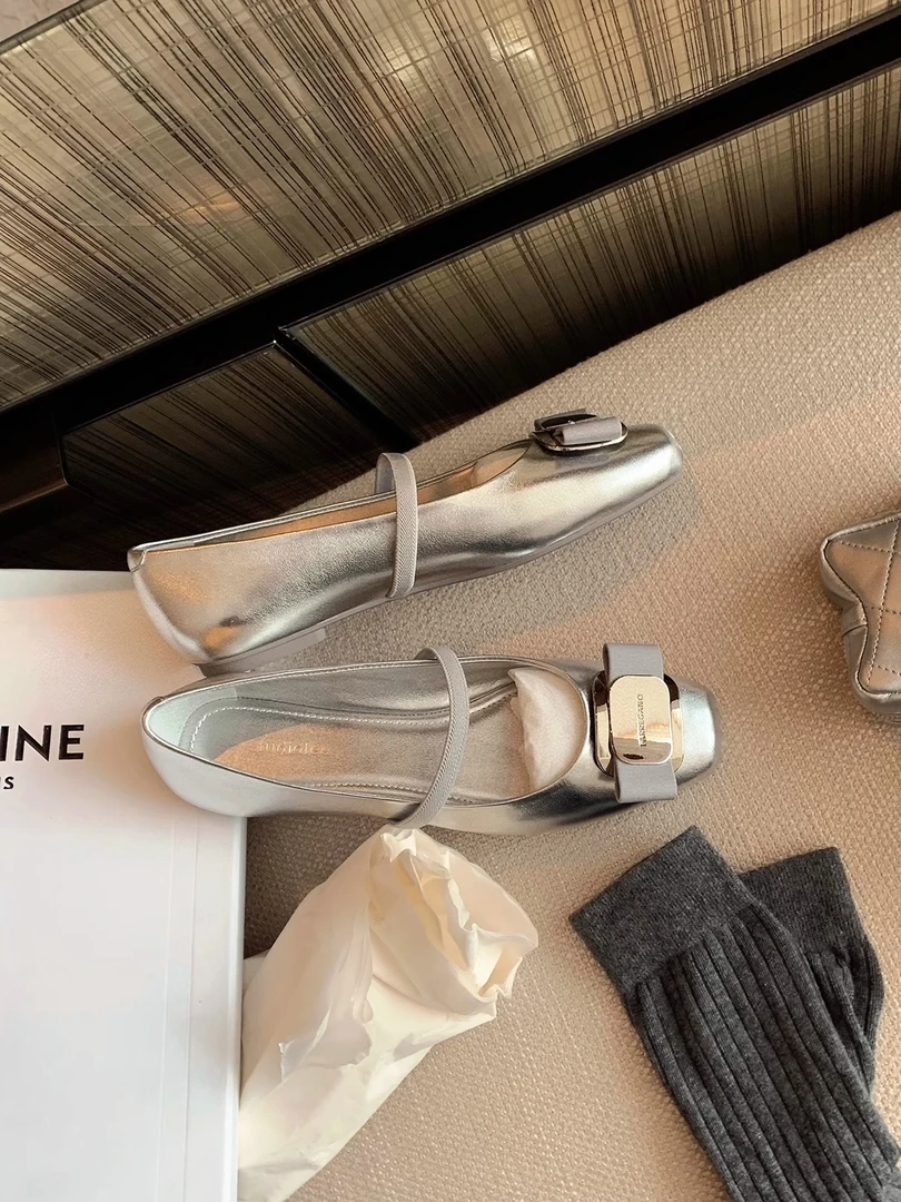 法式小众方头玛丽珍单鞋女粗跟鞋子2024春秋新款拼色配裙子时装鞋