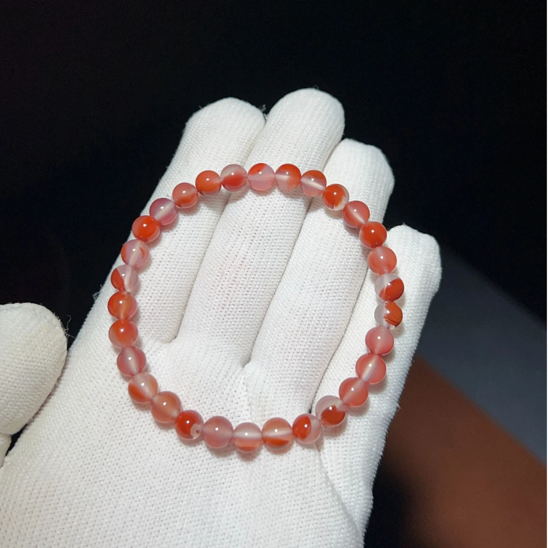 南红冰飘花颗颗一半红6mm圆珠手串