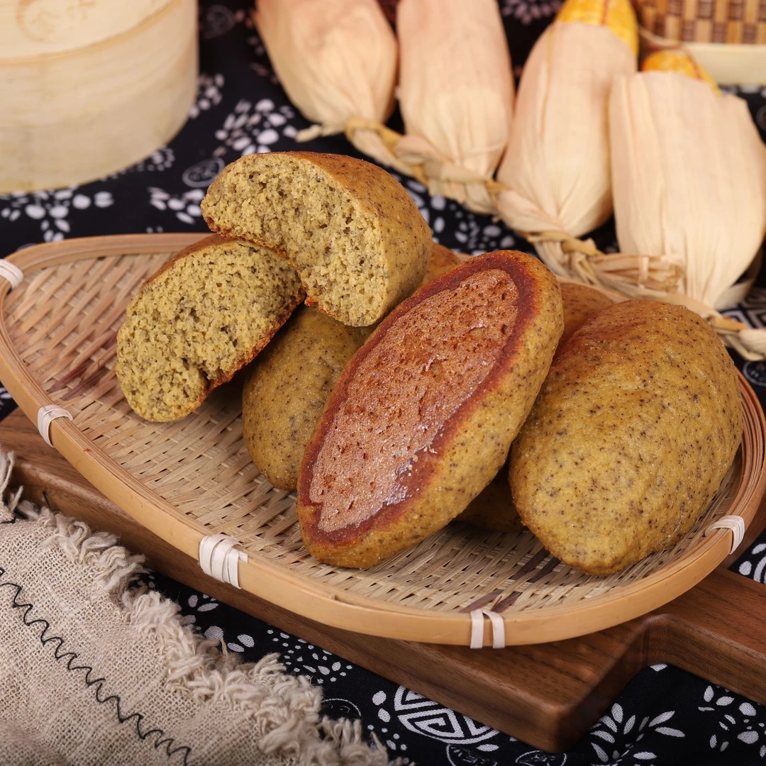 【黑豆玉米饼子】粗粮饼子青岛老面发面 玉米面手工制作健康