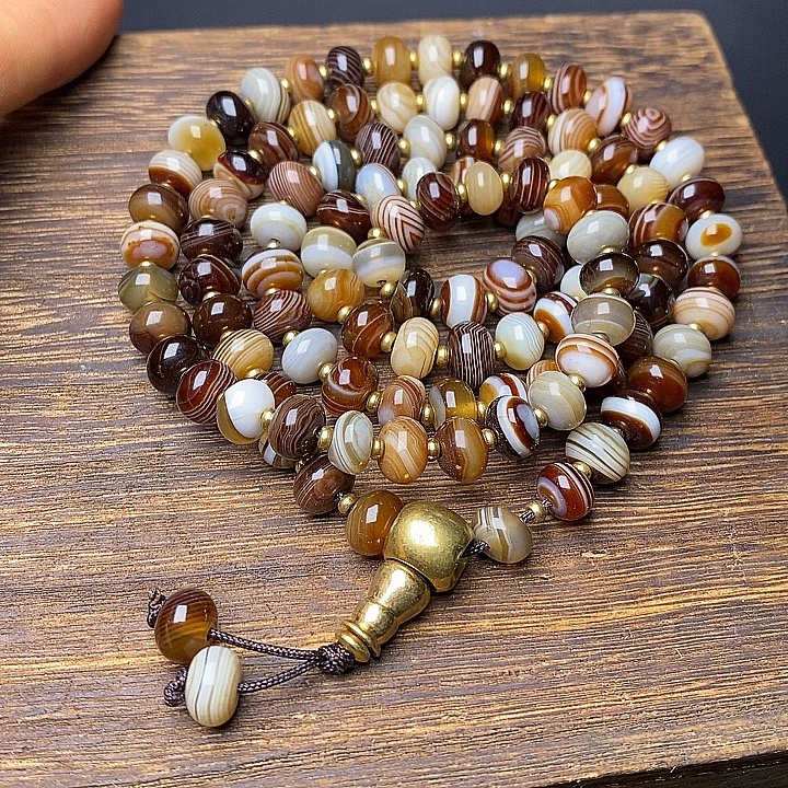 天然缠丝玛瑙108粒佛珠颈饰