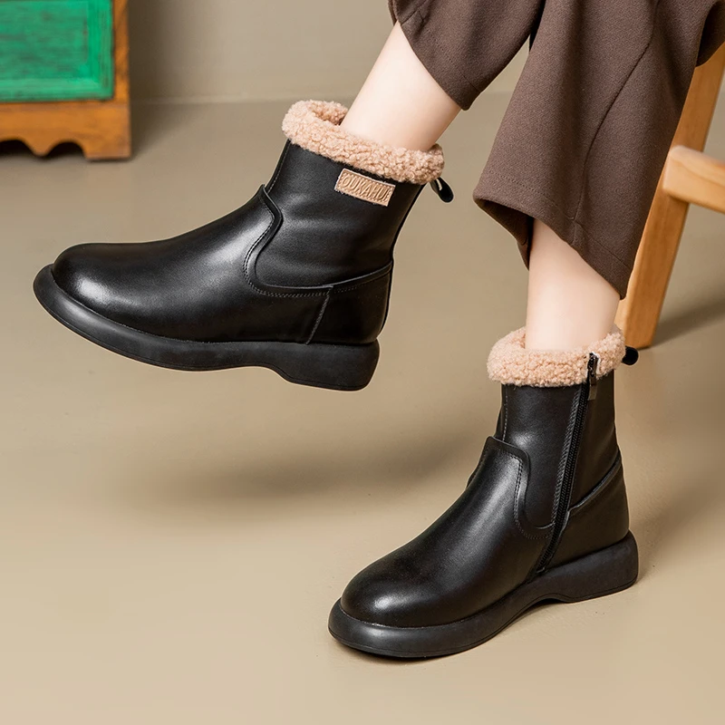 23888冬季真皮保暖中老年妈妈棉靴防滑软底平跟加绒短靴圆头女靴