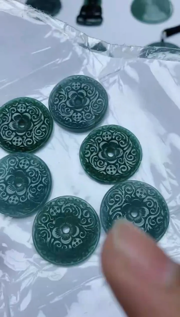 【闪购商品】翡翠颈饰未镶嵌平安扣小多样性发货随机发货