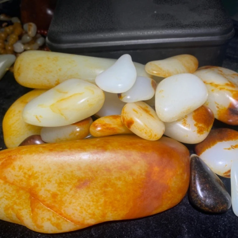 新疆和田籽料天然原石