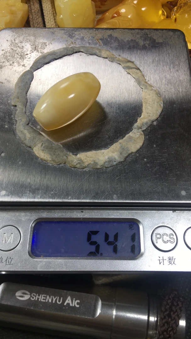 天然蜜蜡吊坠桶珠