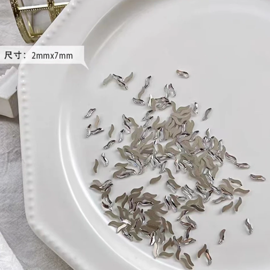 (50颗）春柚美甲饰品超闪透白色小号S形美甲平底钻饰品美甲钻2*7mm