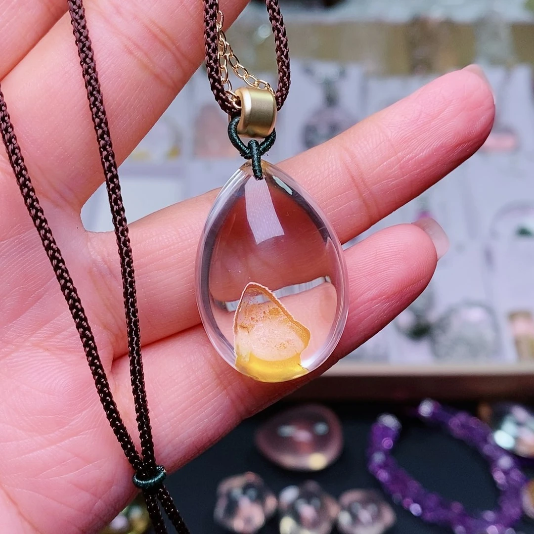 水晶吊坠(赠链)未镶嵌