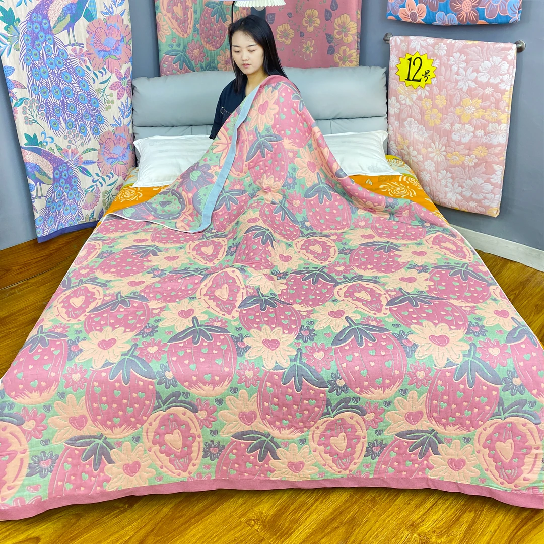 新款单人草莓双面加厚多功能床盖毛巾被精梳棉提花盖毯可铺可盖