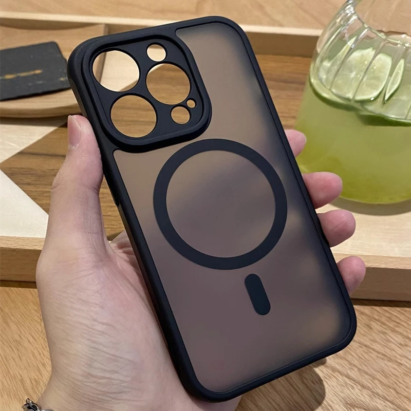 复古纯色肤感磁吸磨砂黑iphone14防摔promax无线充电14pro手机壳