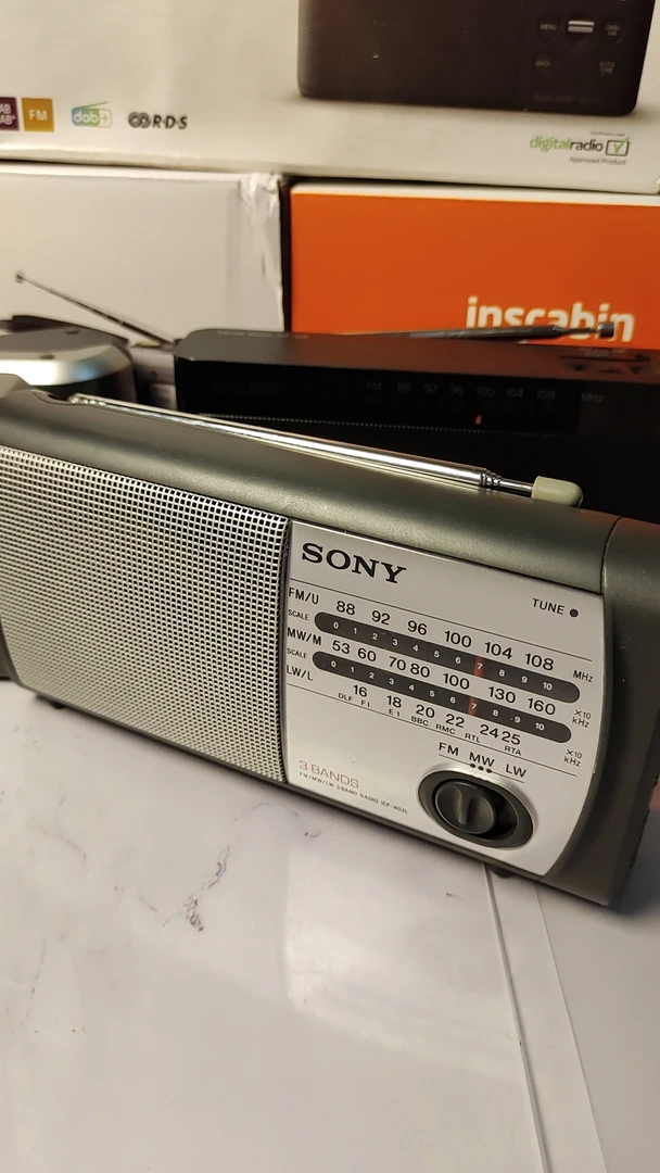 正品403多波段收音机便携式半导体老年音质好信号强携带调频