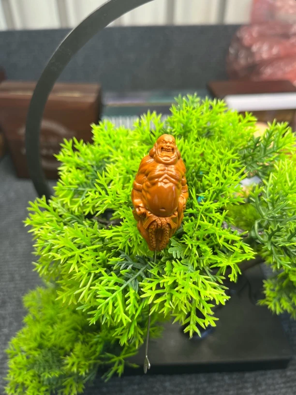 橄榄核纯手工雕整身恶僧佛爷2.1