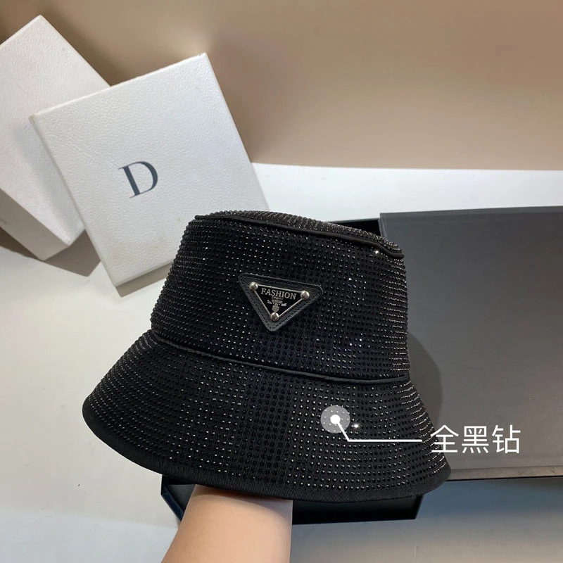 黑钻小香风时尚百搭2024新款带钻帽子网红同款满钻渔夫帽女春秋夏