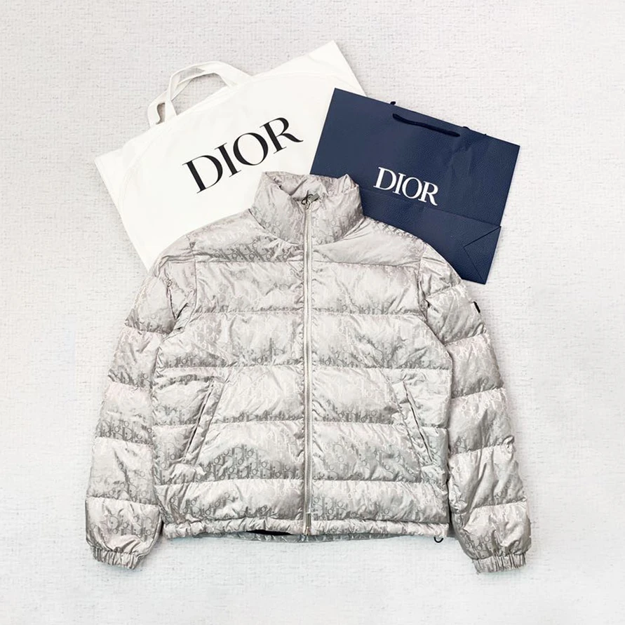 全新未使用  DIOR 迪奥 满印logo印花百搭羽绒服48码编码xb3324