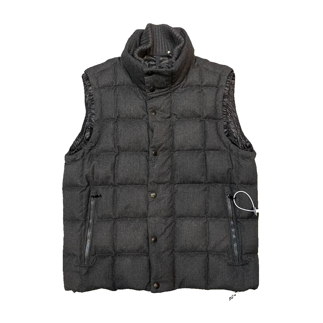 95新 MONCLER 蒙口 黑色格子灰色保暖立领马甲2码编码xb1661