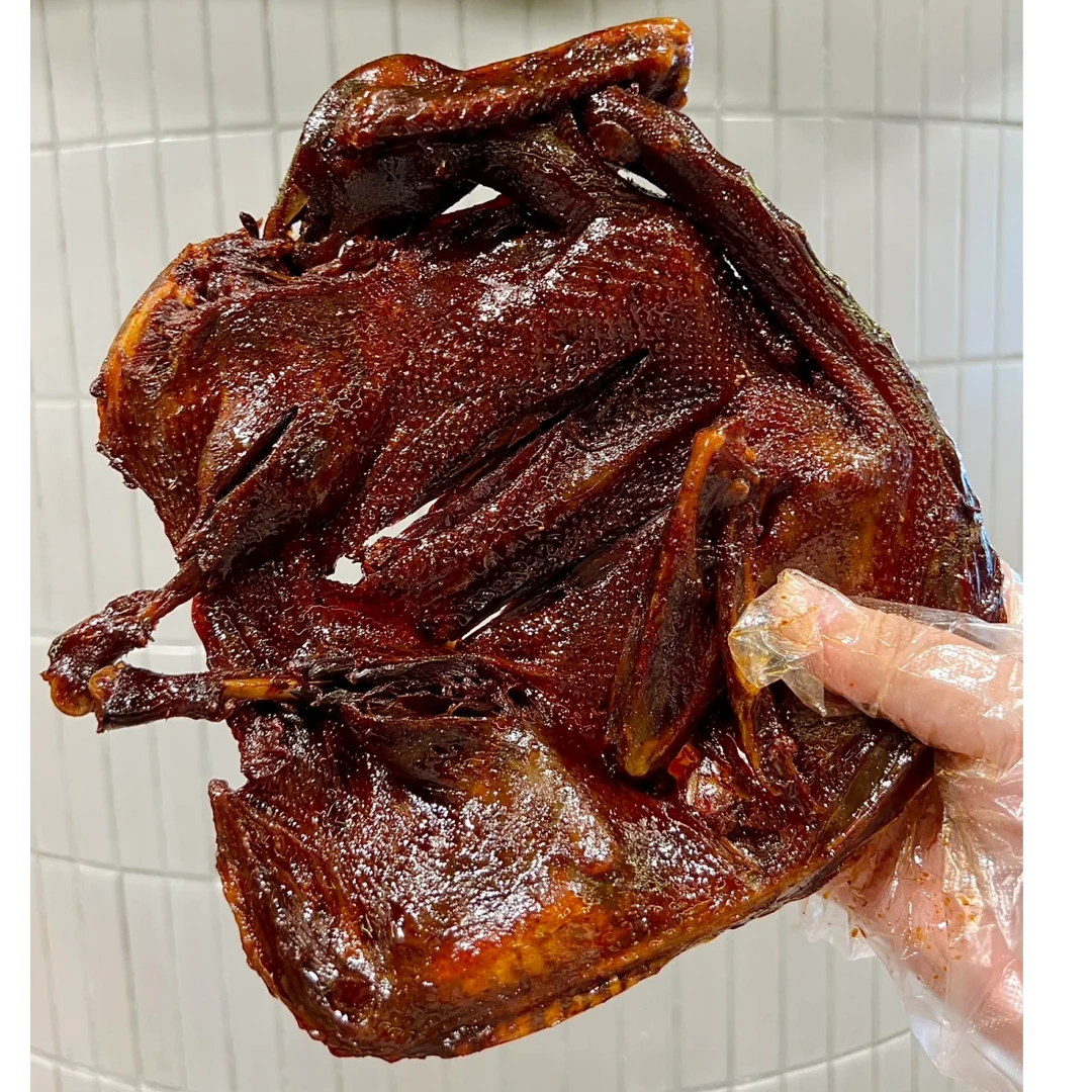 湖南正宗酱板鸭常德特产香辣味新鲜炭制手撕鸭整只300g开袋即食