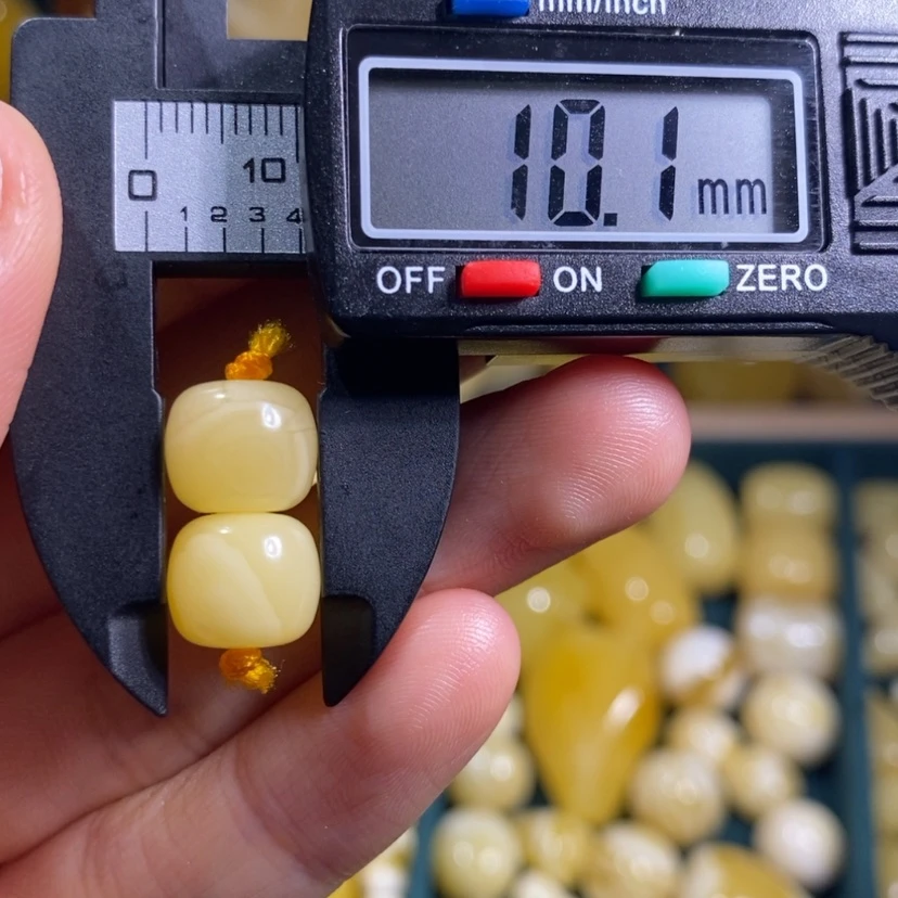 【闪购商品】琥珀裸石未镶嵌