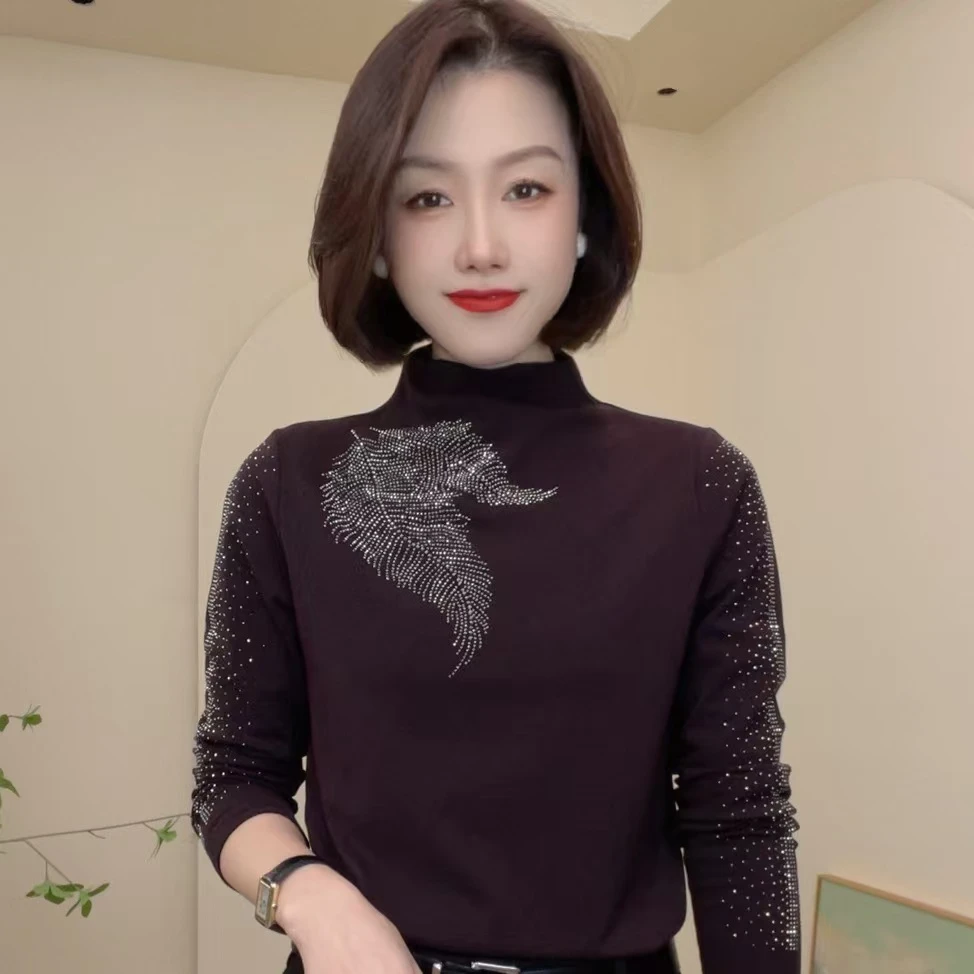 秋冬季大码半高领烫钻显瘦打底衫女中年妈妈洋气百搭纯色长袖上衣