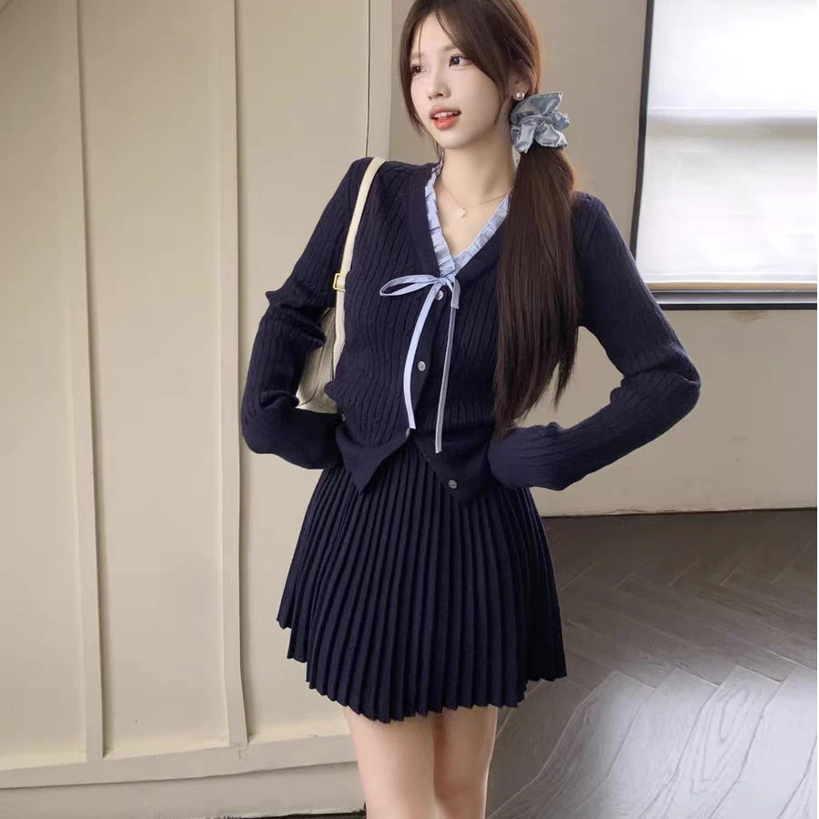 针织毛衣套装女24年秋冬新款千金风减龄一整套穿搭时尚显瘦两件套