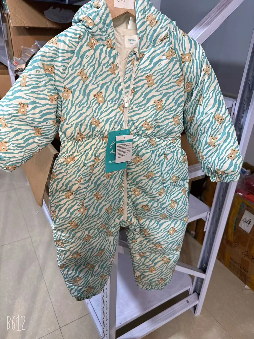 马家斑马条纹连体羽绒服