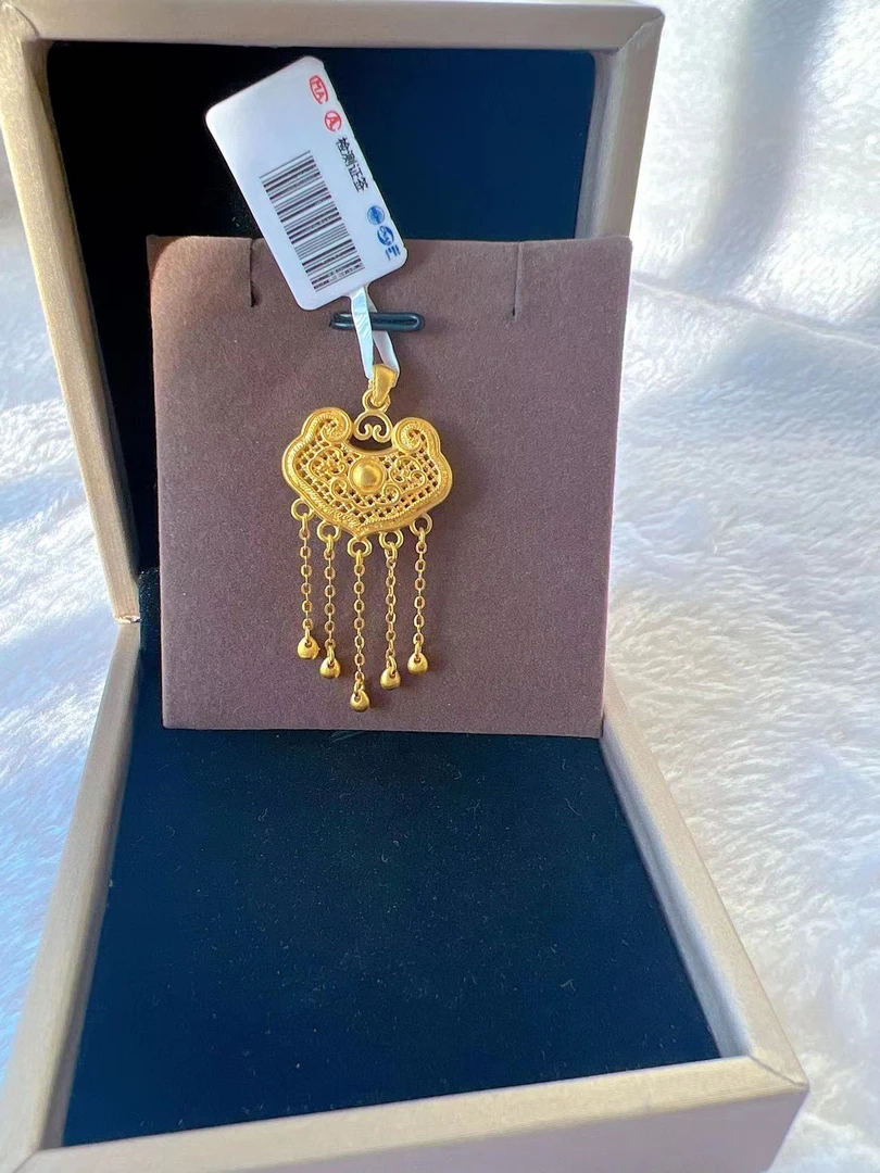 足金999.9古法花丝祥云锁吊坠