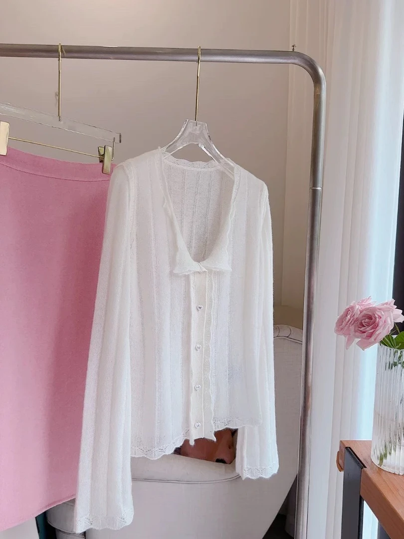 2024秋冬新品超大v领低胸乳白色山羊绒打底衫开衫毛衣外套蕾丝