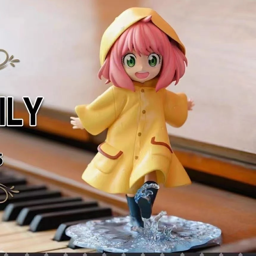 （雨衣阿尼亚手办）动漫机箱车载桌面摆件学生个性小孩女孩精致礼物