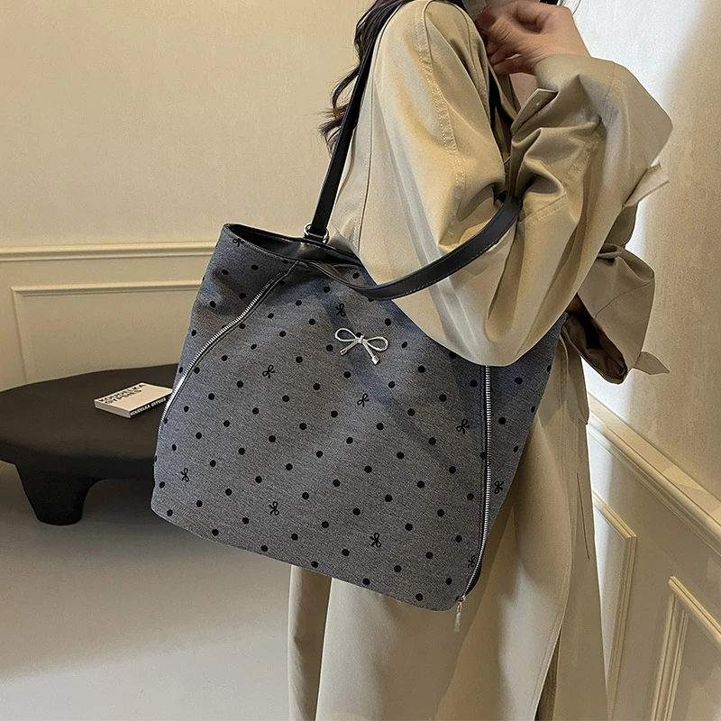 潮流女包2024新款百搭时尚小众休闲简约ins大容量单肩手提托特包