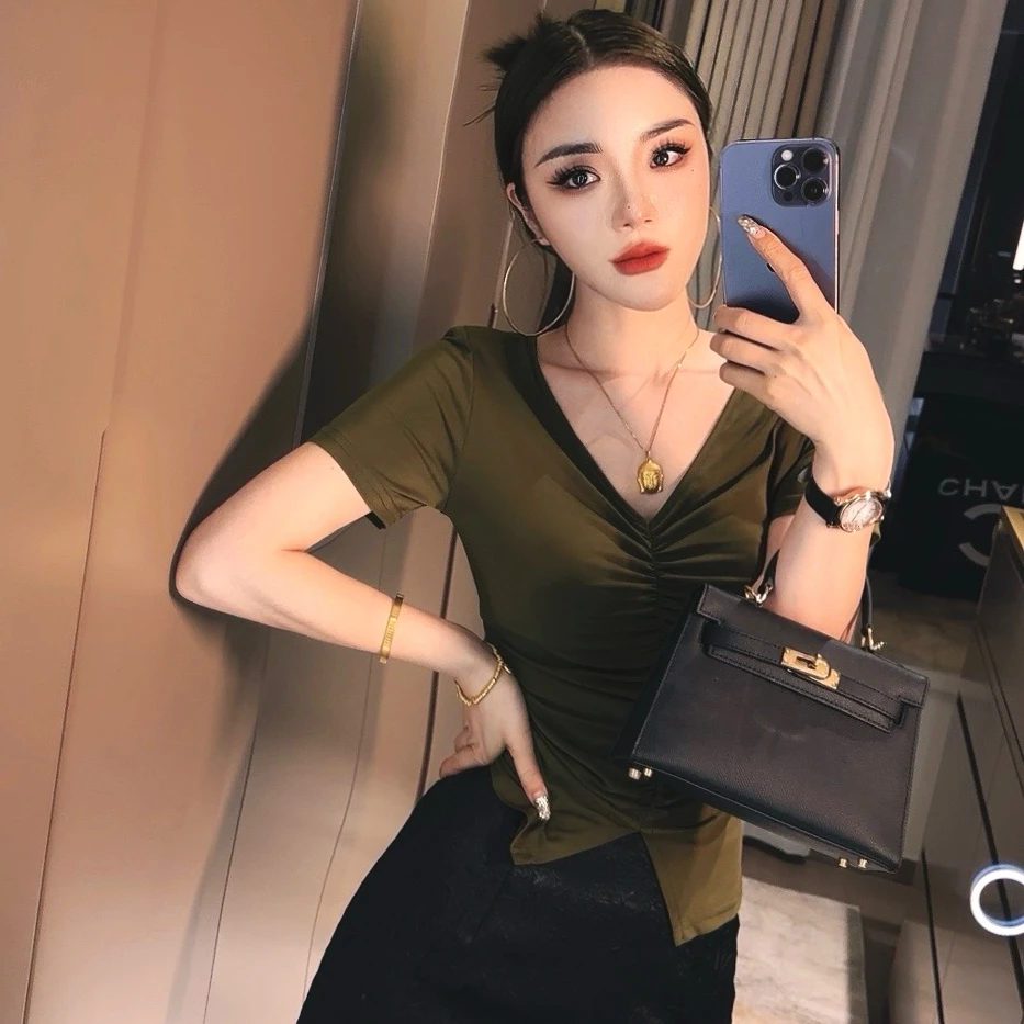 炸库存-百搭透气修身显瘦弹力褶皱大v领短袖体恤上衣5529