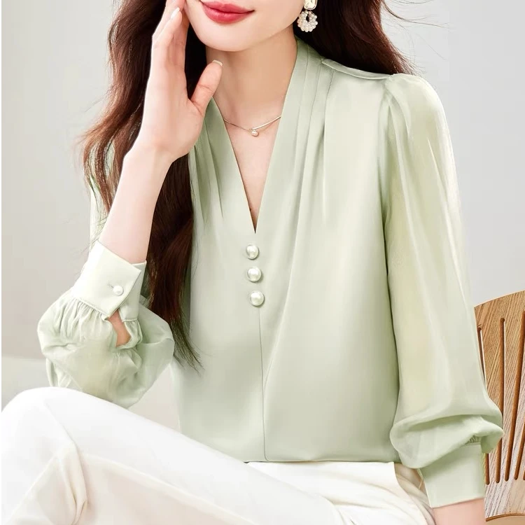 2024新款v领钉珠气质通勤衬衫纯色女装上衣-28901
