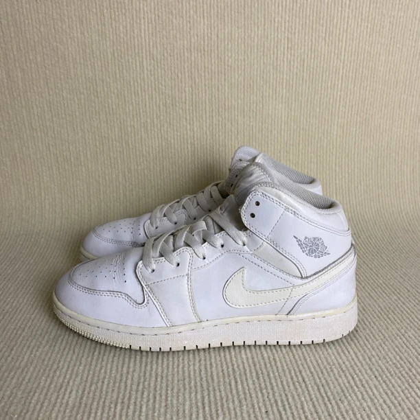 40码/AJ1纯白 银飞翼 休闲鞋 无原盒 公价1597