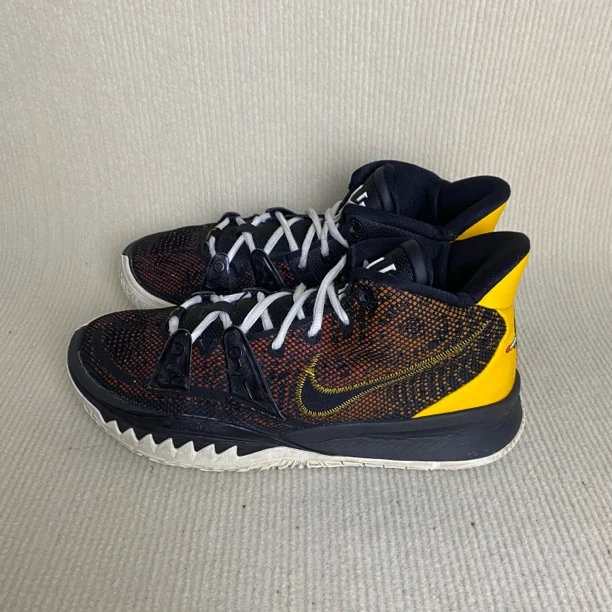 40.5码/欧文7 外星人 篮球鞋 无原盒 公价1529