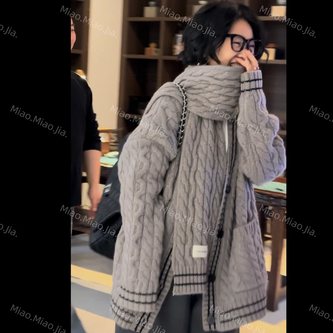 /苗苗家/『白桃乌龙灰』100绵羊毛撞色麻花开衫高级色➕围巾两件套