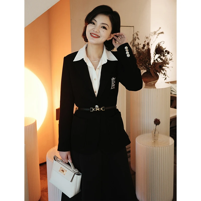 枫竺高端品牌女装【阿楠anan】摩登都市 秋季刺绣弹力西装外套女