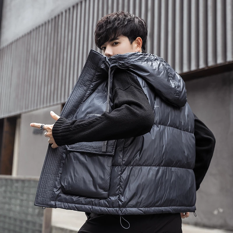 羽绒马甲男春季新款加厚保暖坎肩外套韩版潮流穿搭大口袋连帽马夹
