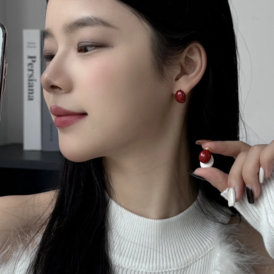 秋冬新品撞色豆豆简约百搭耳环E1169